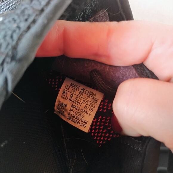 adidas Yeezy Boost 350 v2 Bred CP9652 sz 9.5 - Picture 7 of 7